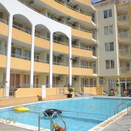 Luxury Apartment Atanasovi Lägenhet Pomorie