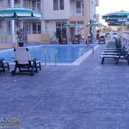 Lägenhet Luxury Apartment Atanasovi